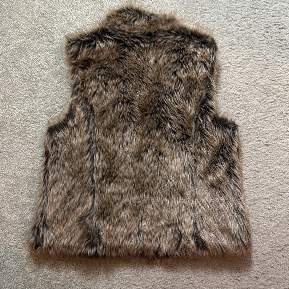 Justice Y2K girls faux fur vest - medium 8 / 10